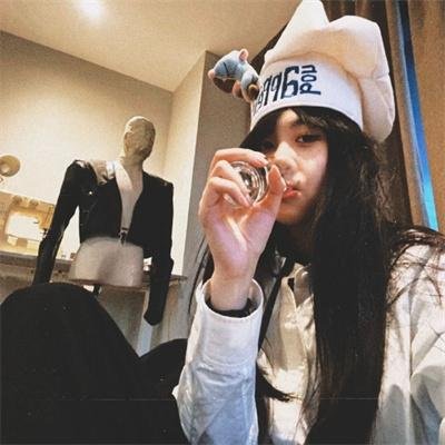 玉女戏夫